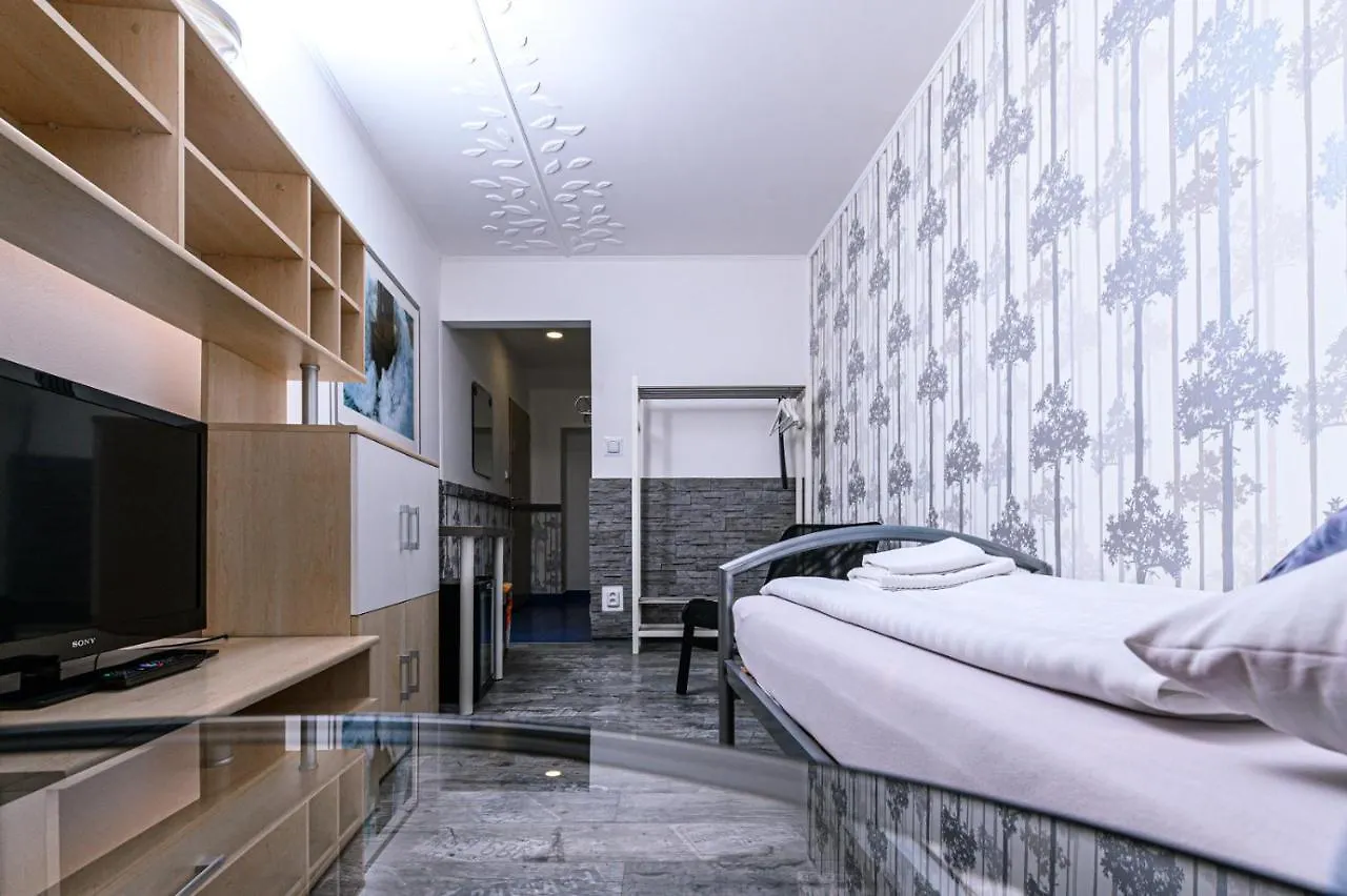 Point Pension-Restaurant Brno 3*,